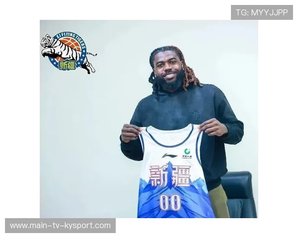 新疆队外援炸裂 52 分，全场燃爆