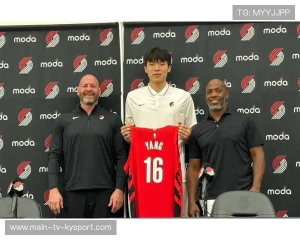 青岛总经理幽默回应杨瀚森买断费：还不够支付他的伙食费，杨瀚儒简介